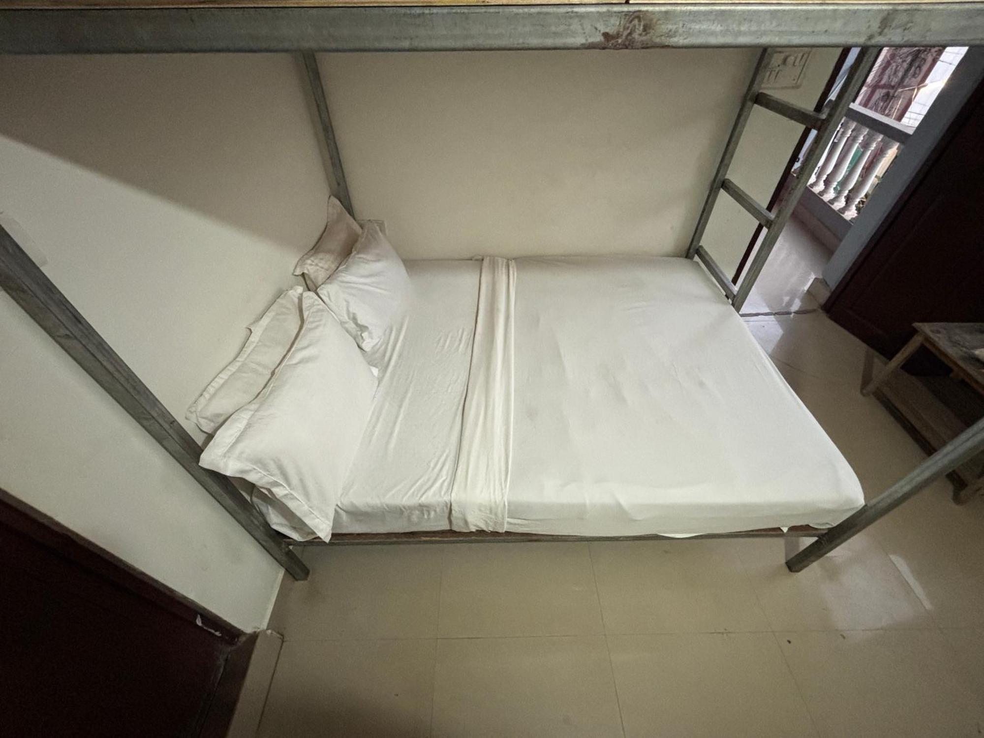 Mehar Rooms Baga Esterno foto